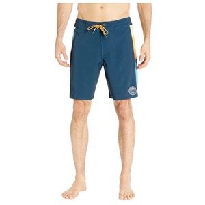 LAST CHANCE Billabong Pro Performance Mid Length Board Shorts